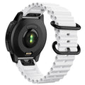 White AXYON® QuickFit Silicone Strap for Garmin (22 mm).