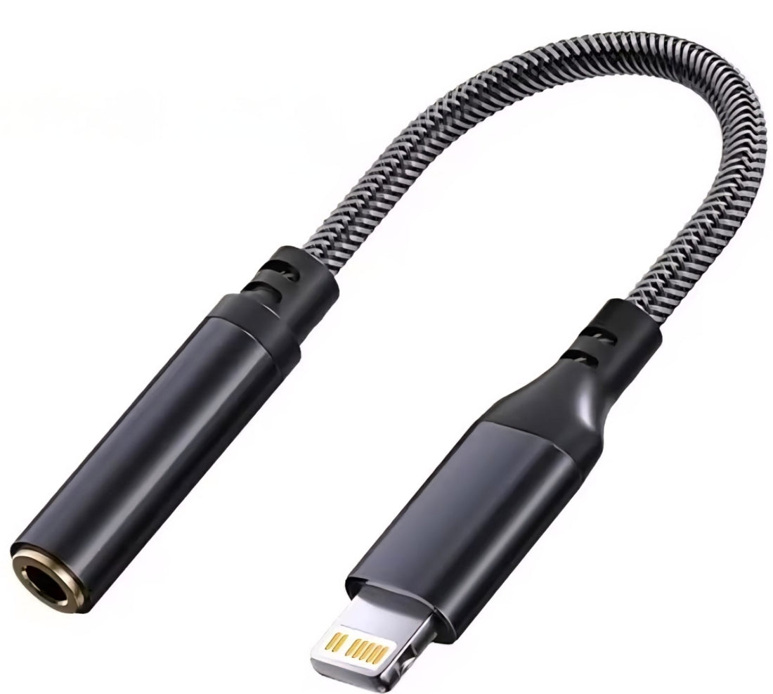 AXYON black Lightning to 3.5mm headphone adapter with braided nylon cable and gold-plated connectors for iPhone 14 13 12 11